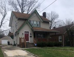 Pre-foreclosure in  PACKARD DR Akron, OH 44320