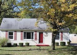 Pre-foreclosure in  CYNTHIA DR Canton, OH 44720