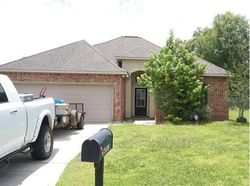 Pre-foreclosure in  BRIGHTON COVE DR Ponchatoula, LA 70454