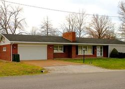 Pre-foreclosure in  EASTLAWN ST New Athens, IL 62264