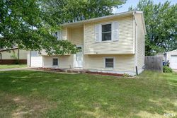 Pre-foreclosure in  W 58TH ST Davenport, IA 52806