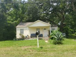 Pre-foreclosure in  DEXTER AVE Pensacola, FL 32507
