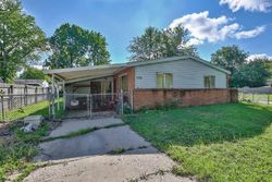 Pre-foreclosure in  TALL OAKS DR Milford, OH 45150