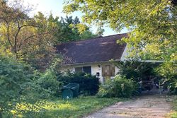 Pre-foreclosure in  WAINWRIGHT DR Columbus, OH 43224
