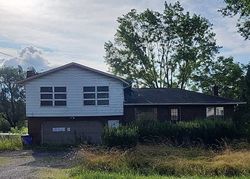 Pre-foreclosure in  LAKEWOOD RD Ravenna, OH 44266