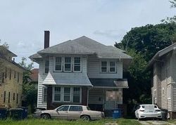 Pre-foreclosure in  COLLINGWOOD BLVD Toledo, OH 43610