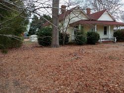  S Magnolia St, Raeford NC