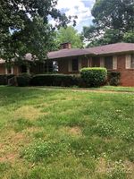 Pre-foreclosure in  HYDE PARK DR Charlotte, NC 28216