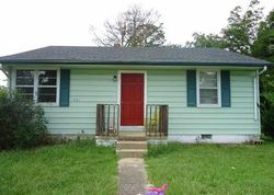Pre-foreclosure in  NEW RIVER DR Jacksonville, NC 28540