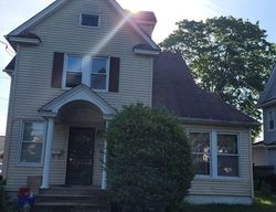 Pre-foreclosure Listing in N GROVE ST FREEPORT, NY 11520