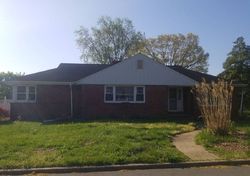 Pre-foreclosure in  BURCLIFF ST Roebling, NJ 08554