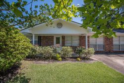 Pre-foreclosure in  TRAILWOOD DR Biloxi, MS 39532