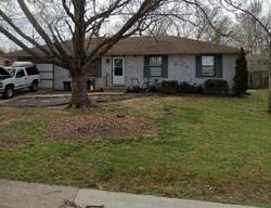 Pre-foreclosure in  E PARKVIEW ST Ozark, MO 65721