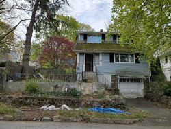 Pre-foreclosure Listing in SPRINGDALE AVE SAUGUS, MA 01906