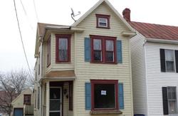 Pre-foreclosure Listing in S CANNON AVE HAGERSTOWN, MD 21740
