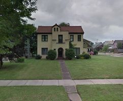 Pre-foreclosure in  N BROADWAY ST New Philadelphia, OH 44663