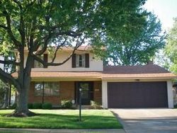 Pre-foreclosure in  PIN OAK DR Columbus, OH 43229