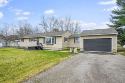 Pre-foreclosure Listing in CENTER VILLAGE RD GALENA, OH 43021