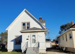 Pre-foreclosure in  HICKORY AVE Hammond, IN 46327