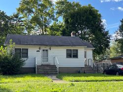 Pre-foreclosure in  SOPHIA ST West Chicago, IL 60185