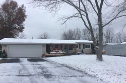 Pre-foreclosure in  W 550 N Valparaiso, IN 46385