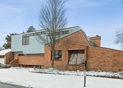 Pre-foreclosure in  N NOKOMIS AVE Lincolnwood, IL 60712