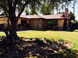 Pre-foreclosure in  SANFORD DR Bakersfield, CA 93308