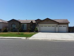 Pre-foreclosure in  GOLDSTONE DR Bakersfield, CA 93313