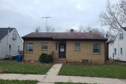 Pre-foreclosure in  FOREST AVE Waterloo, IA 50702