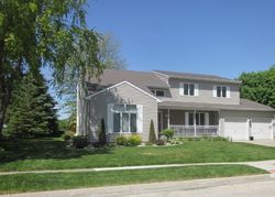 Pre-foreclosure in  KNOLL RIDGE DR Waverly, IA 50677