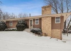 Pre-foreclosure in  NE 52ND AVE Des Moines, IA 50313