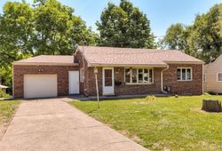 Pre-foreclosure in  SW 9TH ST Des Moines, IA 50315