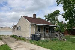 Pre-foreclosure in  MCKINLEY ST Anderson, IN 46016