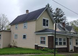 Pre-foreclosure in  N LAKE ST Syracuse, IN 46567