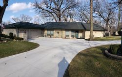 Pre-foreclosure in  SINNISSIPPI PARK RD Sterling, IL 61081