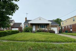 Pre-foreclosure in  WYNNEWOOD LN Cincinnati, OH 45237