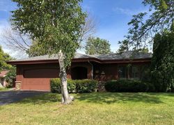 Pre-foreclosure in  HALE PARK CIR Muskego, WI 53150