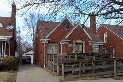 Pre-foreclosure in  ALMA ST Detroit, MI 48205