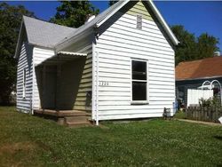 Pre-foreclosure in  HARRIET ST Evansville, IN 47710