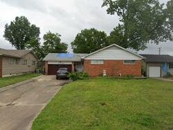 Pre-foreclosure in  E 24TH PL Tulsa, OK 74114