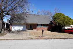 Pre-foreclosure in  E 56TH ST Tulsa, OK 74145
