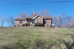 Pre-foreclosure Listing in MAIN ST GREENBRIER, TN 37073