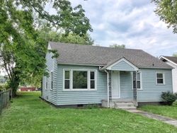 Pre-foreclosure in  LINDEN AVE Knoxville, TN 37917