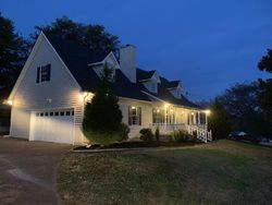  Malibu Canyon Dr, Columbia TN