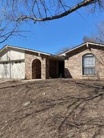  Flaxseed Ln, Fort Worth TX