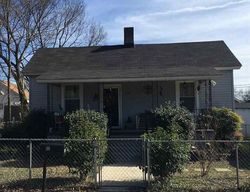 Pre-foreclosure in  HUTCHINS ST Greenville, SC 29605