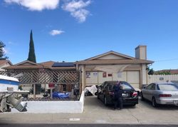 Pre-foreclosure in  ALEXANDER WAY Suisun City, CA 94585