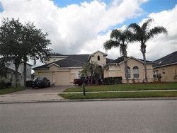 Pre-foreclosure in  HEIRLOOM ROSE PL Oviedo, FL 32766