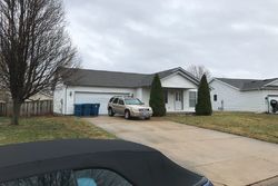 Pre-foreclosure in  TWIN LAKES DR Springfield, IL 62707