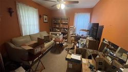 Pre-foreclosure in  NW 35TH RD Gainesville, FL 32606
